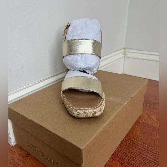 NWT STEVE MADDEN GOLD ESPADRILLE WEDGE SANDALS SUMMER VACATION SHOES - Picture 3 of 9